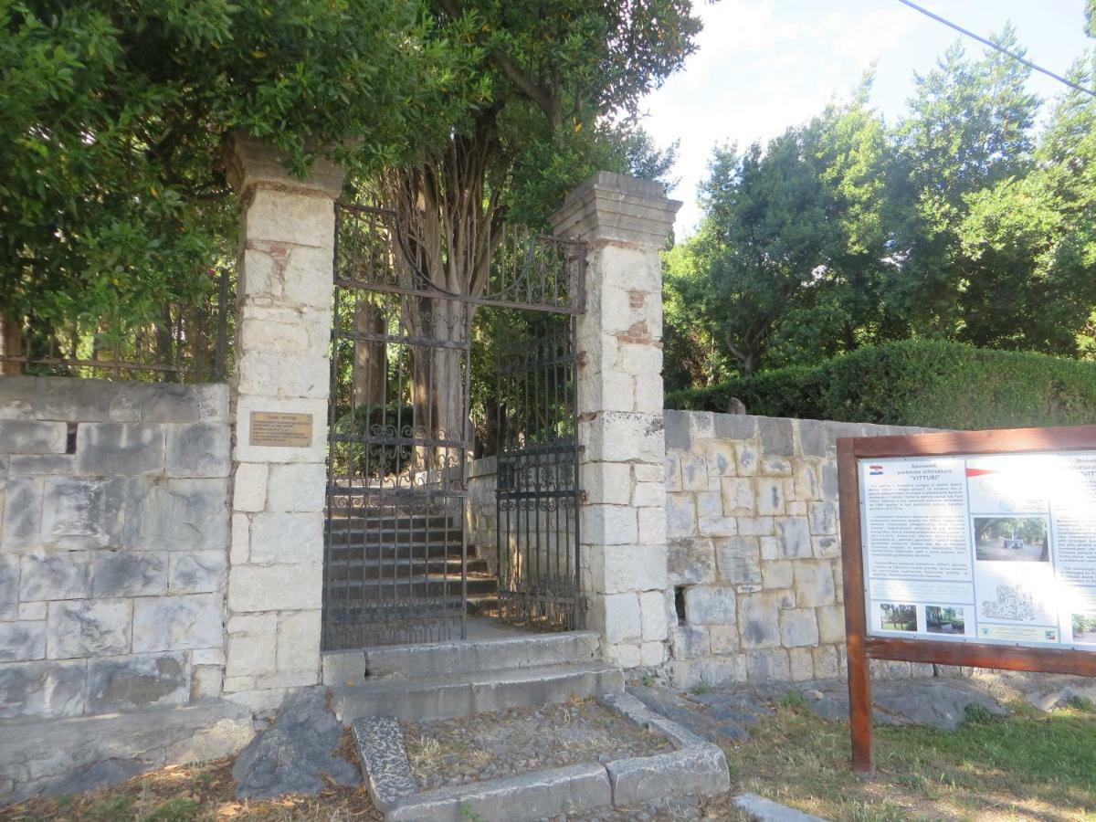 Villa Katarina Kastela Exterior photo
